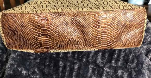 XOXO Handbag with snakeskin look faux leather and studded embellishments - Picture 11 of 12